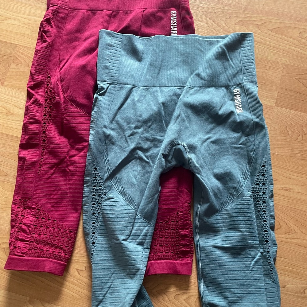 Gymshark Capri Set - Blue and Pink/Red
